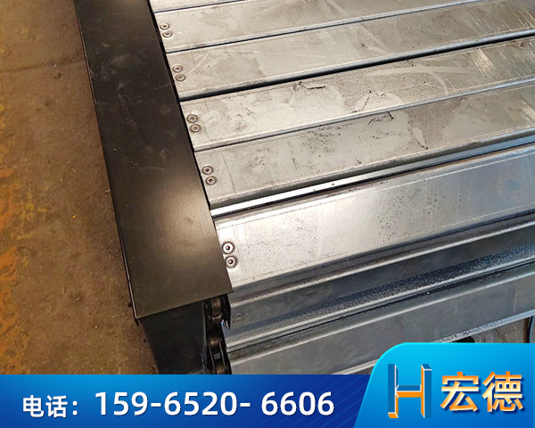鏈板輸送機